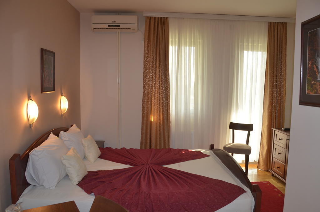 Hotel Dragovic Smederevo Phòng bức ảnh