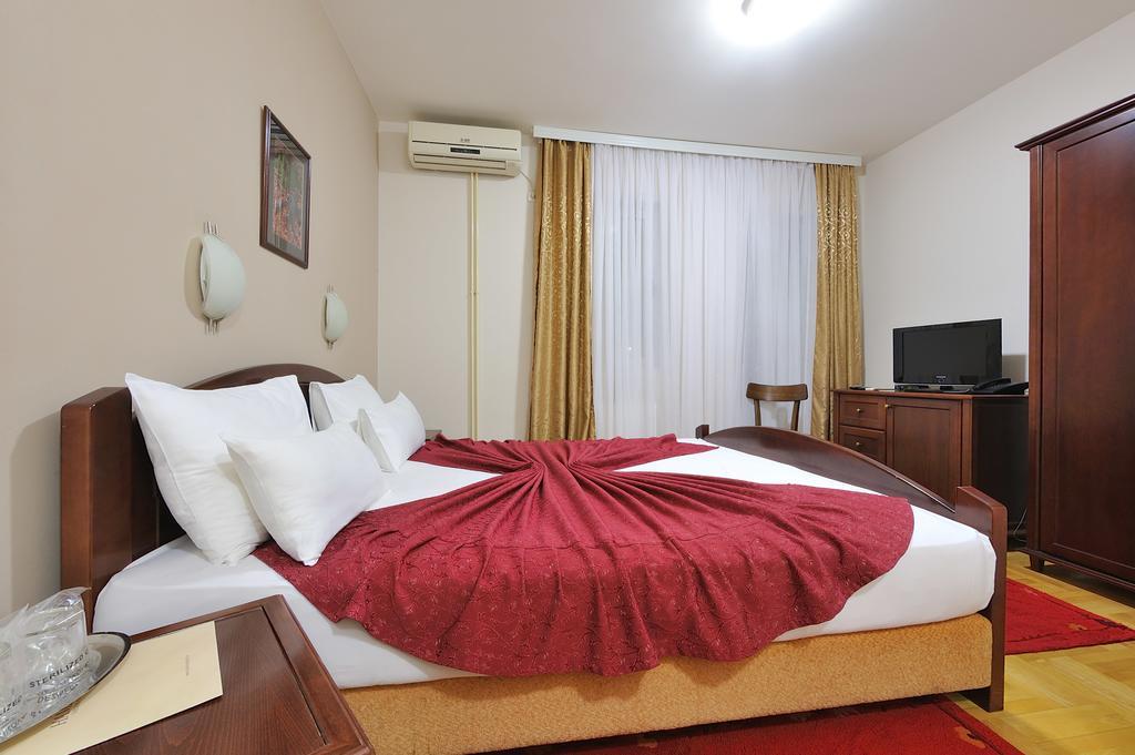 Hotel Dragovic Smederevo Ngoại thất bức ảnh