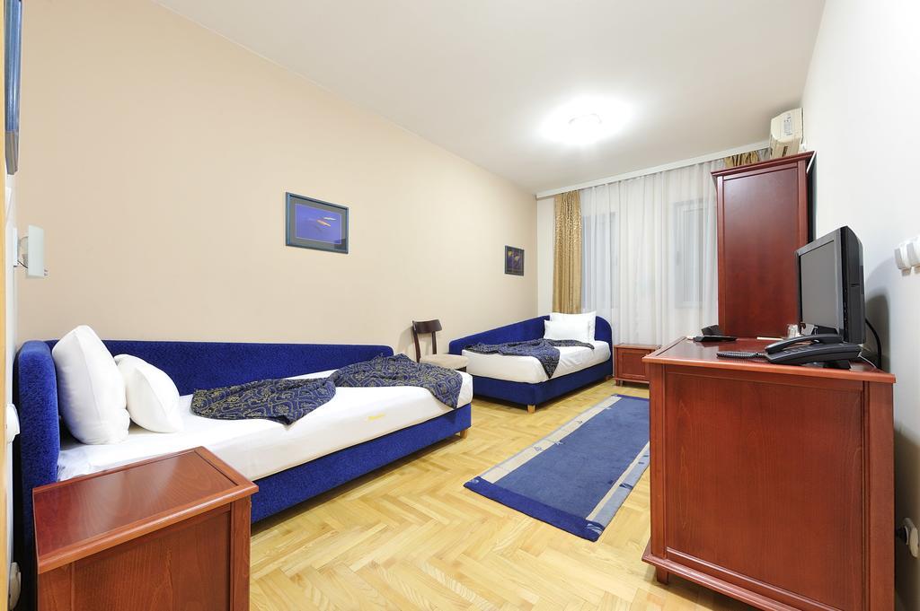 Hotel Dragovic Smederevo Ngoại thất bức ảnh