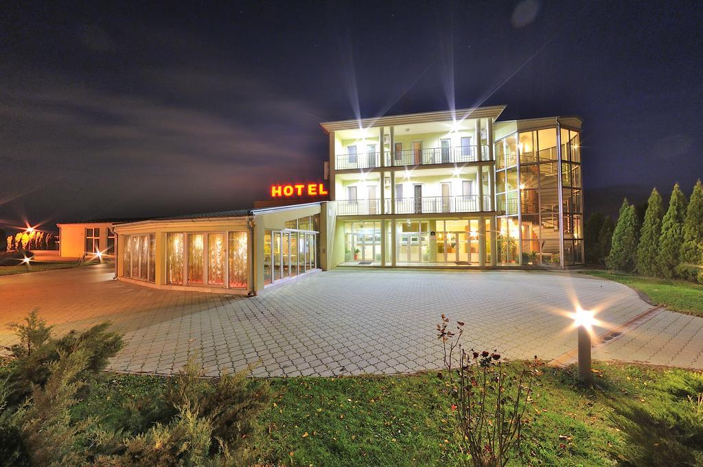 Hotel Dragovic Smederevo Ngoại thất bức ảnh