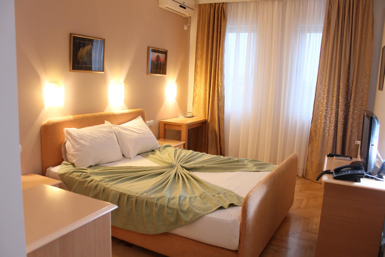 Hotel Dragovic Smederevo Phòng bức ảnh